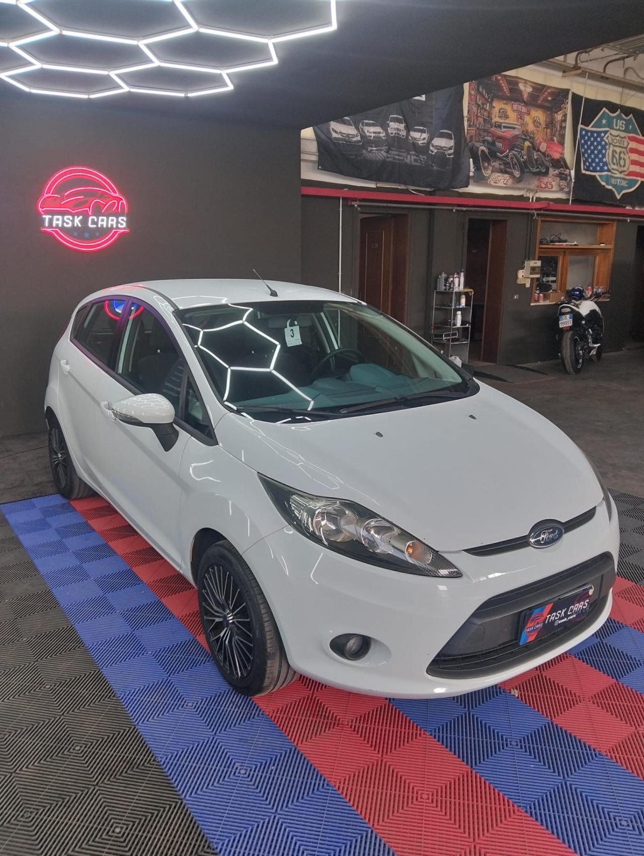 Ford Fiesta 1.4 TDCi 5p. Titanium