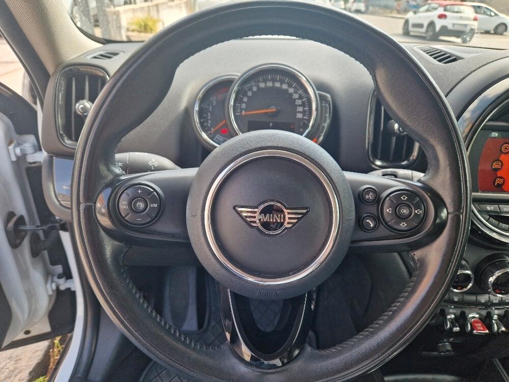 Mini Cooper D Countryman 2.0 Business Automatica