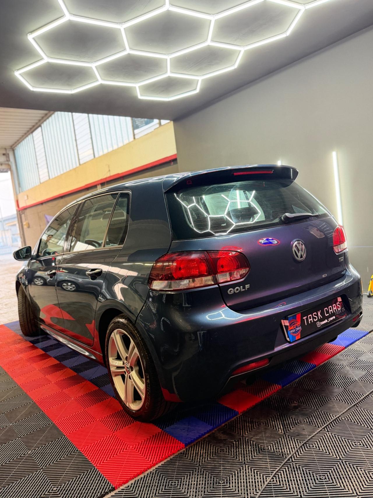 Volkswagen Golf 1.6 TDI DPF DSG 5p. Highline