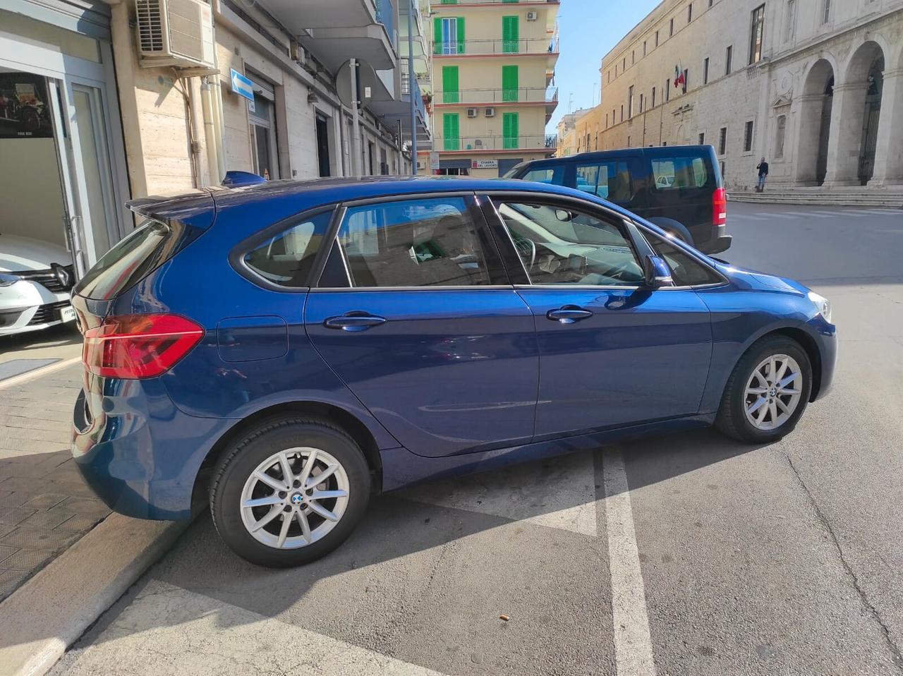 BMW 216D ACTIVE TOURER 2020 NAVI/SEN/UNI/KMCERTBMW