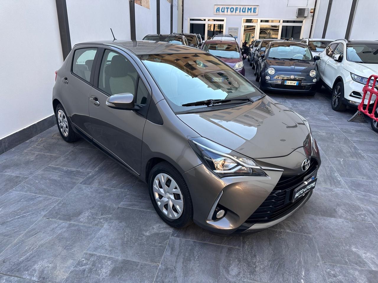 Toyota Yaris 1.5 5 porte Active