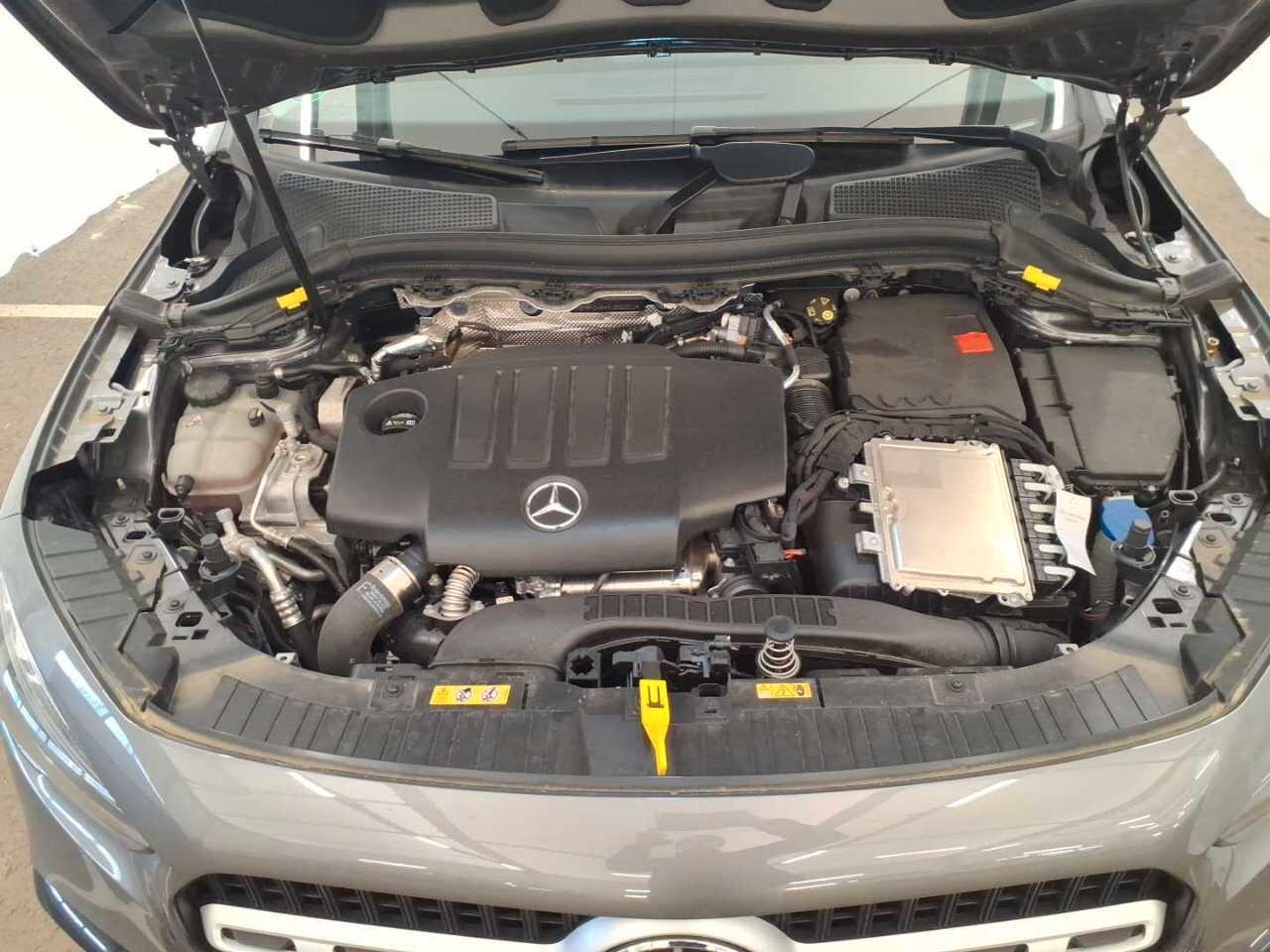 Mercedes-Benz GLA 180 GLA 180 d 8G-DCT (mod. 2025) NAVI + CAMERA + PELLE + LED