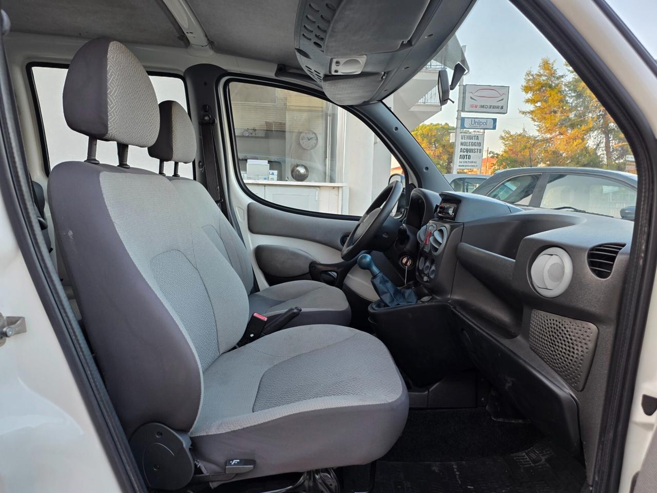 Fiat Doblo 1.3 MJT 5 Posti N1 Autocarro