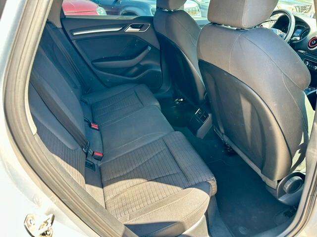 Audi A3 SPB 1.6 TDI 116 CV S tronic Sport