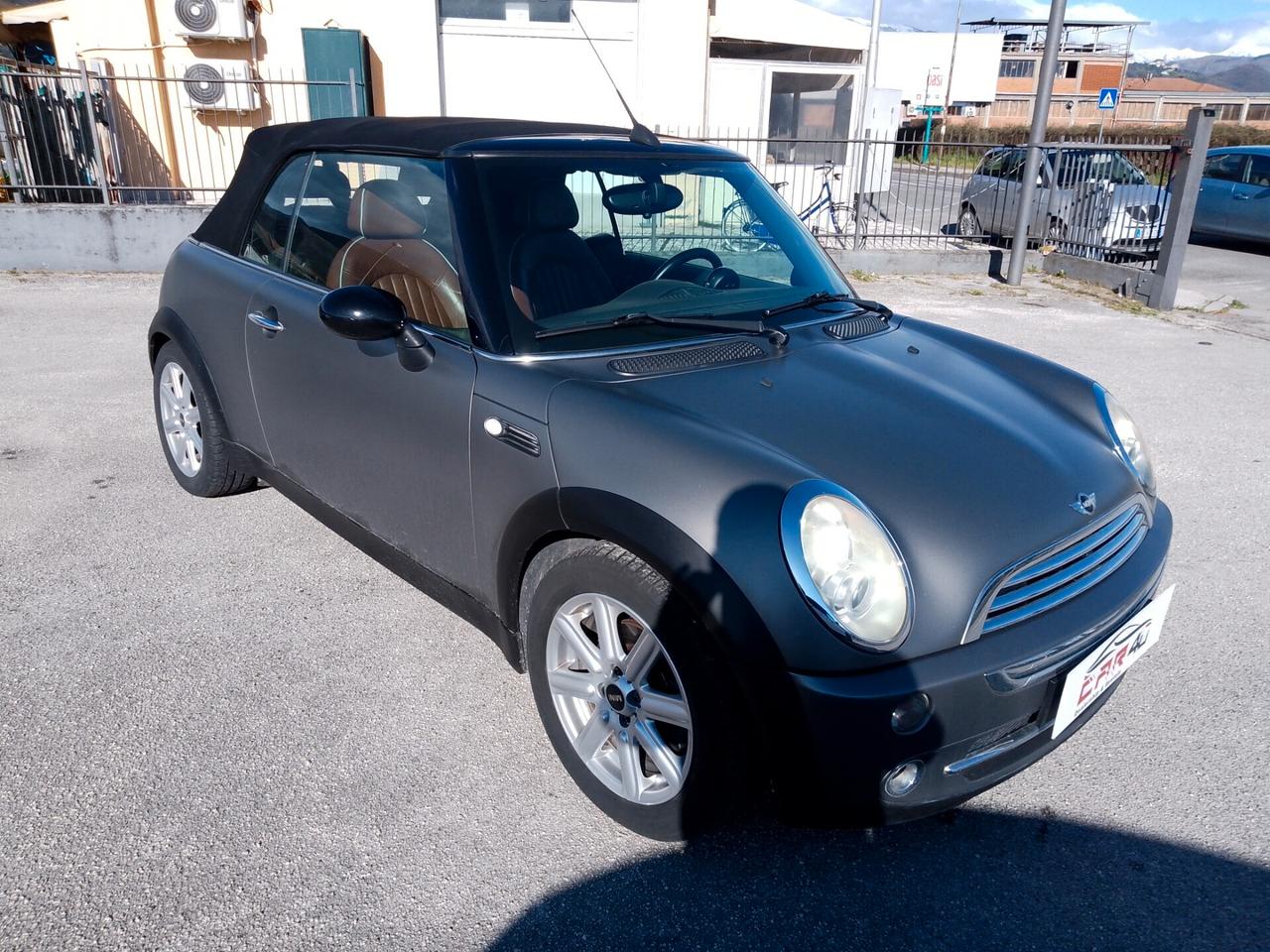 Mini Cooper Cabrio GPL - SIDEWALK