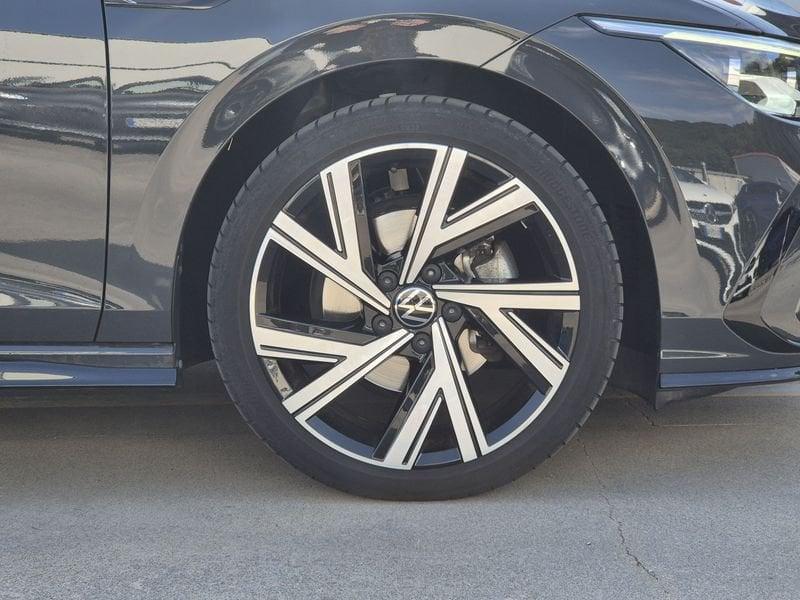 Volkswagen Golf 1.5 etsi evo R-Line 150cv dsg