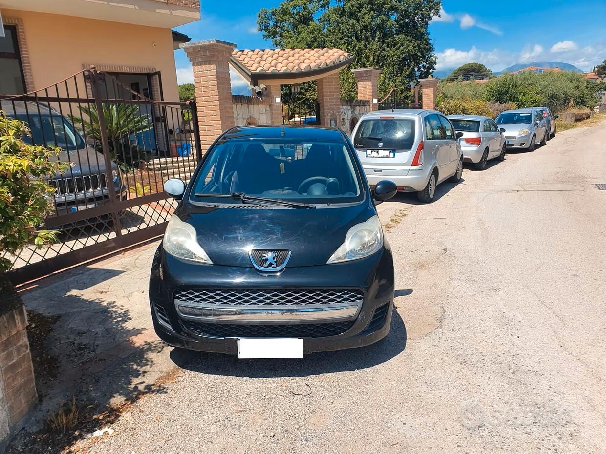 Peugeot 107 1.0 68CV 5porte Sweet Years CLIMA ESENTE BOLLO multifunzione