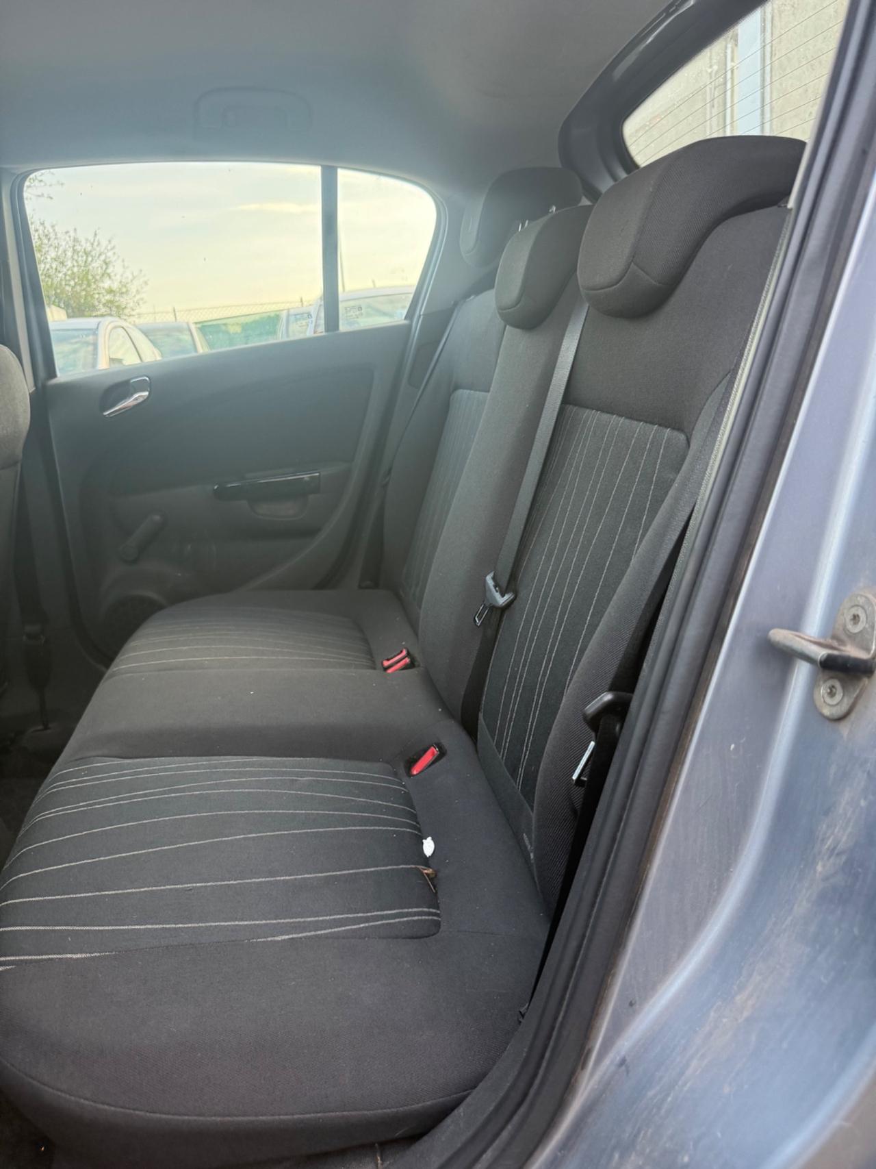 Opel Corsa 1.2 5 porte Cosmo