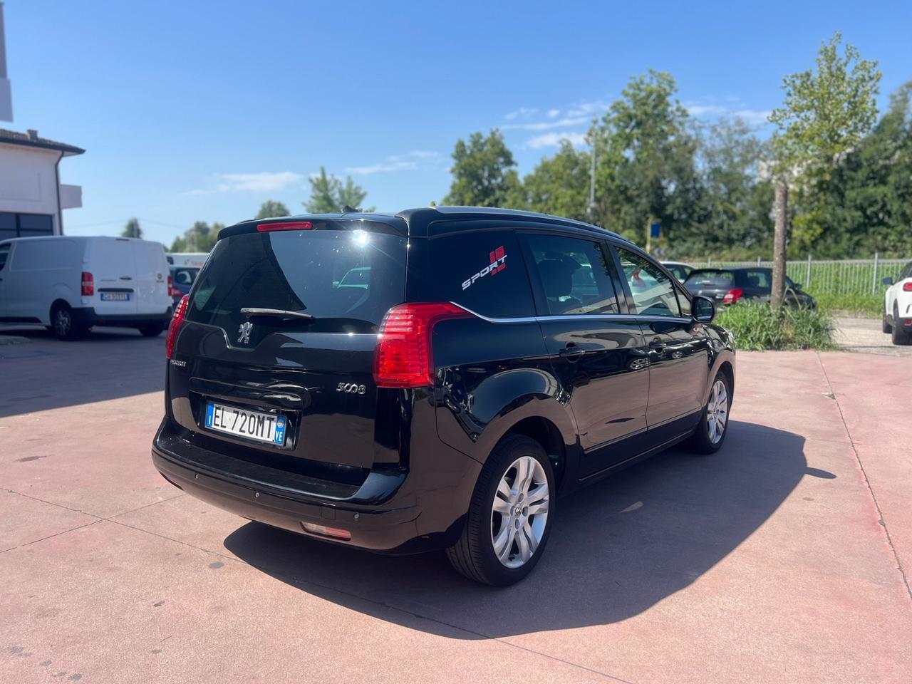 Peugeot 5008 1.6 HDi 112CV Allure