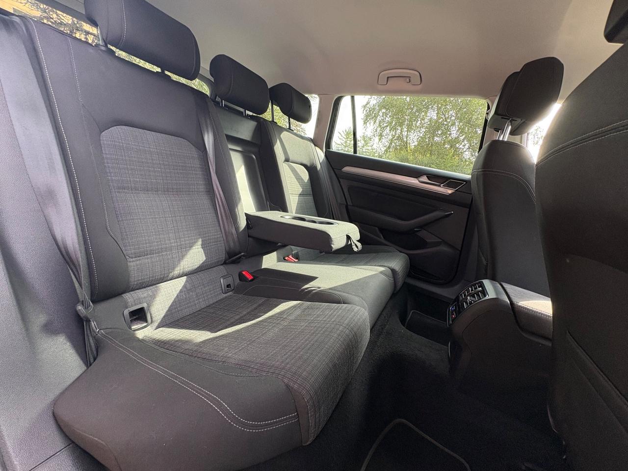 Volkswagen Passat Variant 2.0 TDI 150cv DSG Business