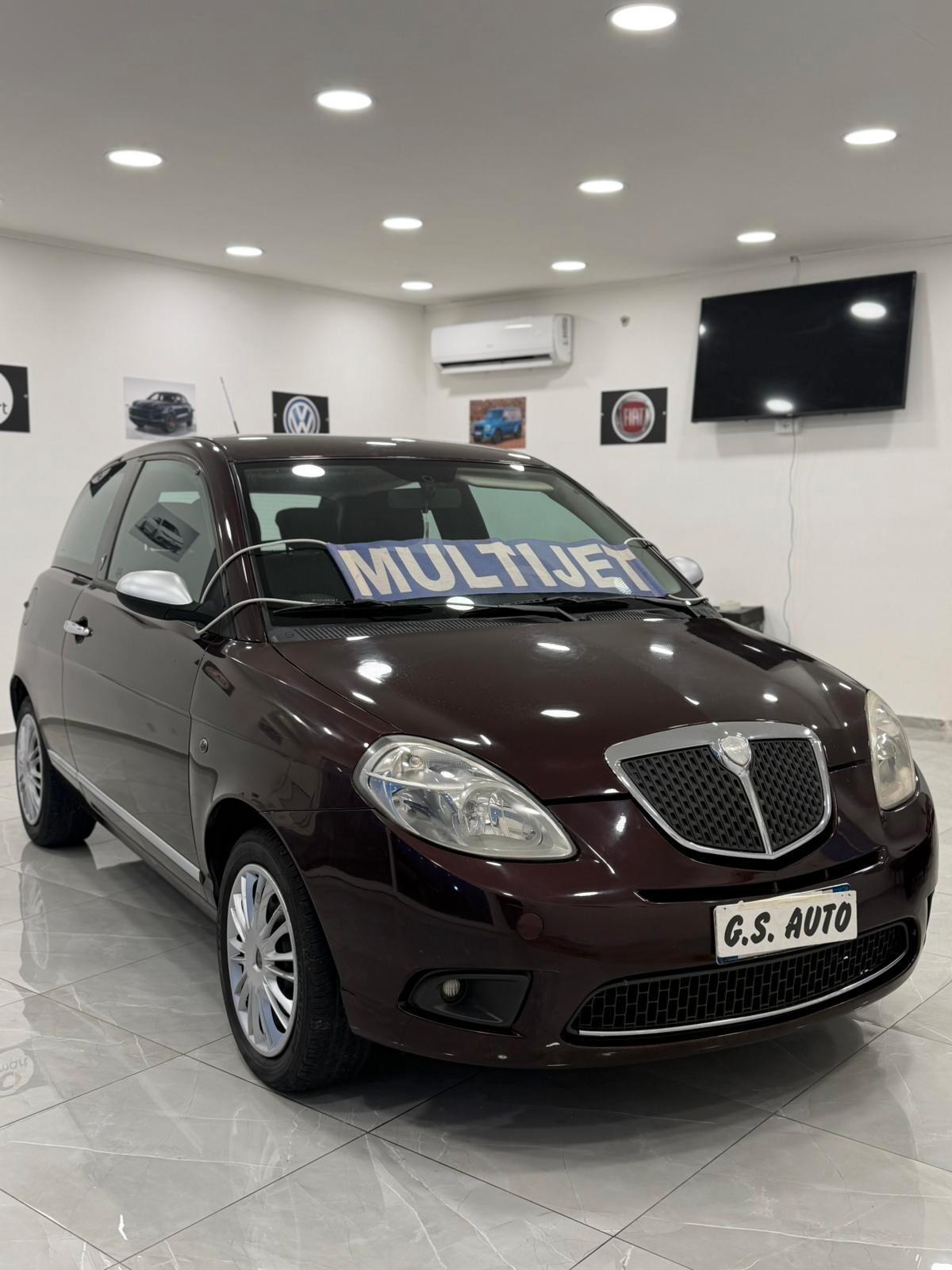Lancia Ypsilon 1.3 MJT 75 CV