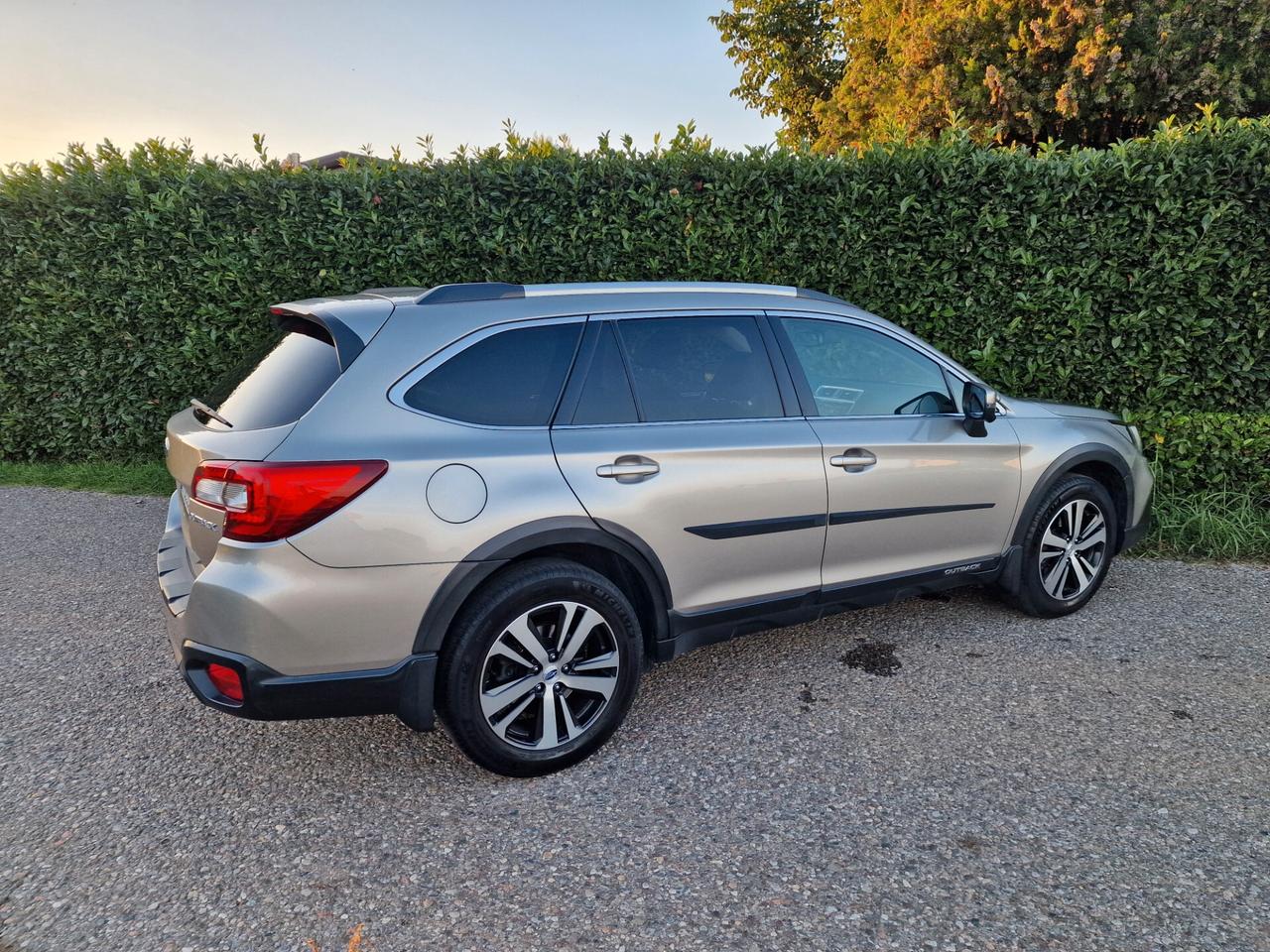Subaru OUTBACK 2.5 GPL