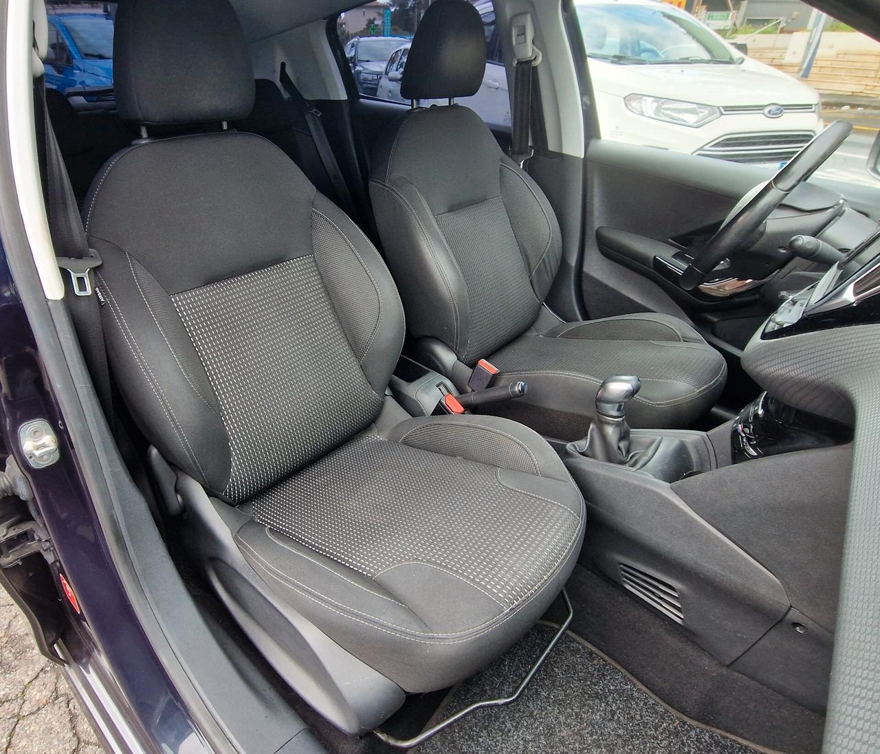 Peugeot 208 BlueHDi 100 5 porte Allure