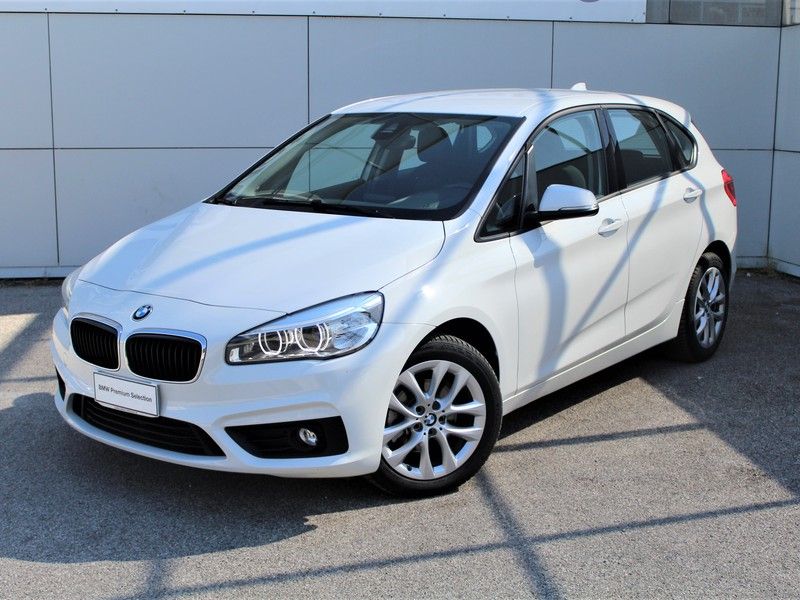 BMW 218d Active Tourer Advantage