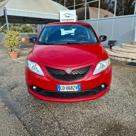 Lancia Ypsilon 1.0 Bz 70 Cv Hybrid Gold
