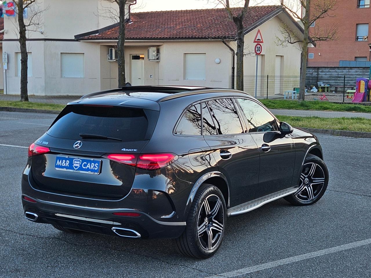 Mercedes-benz GLC 300 4Matic Premium Plus STRAFULL