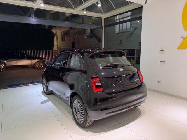 FIAT 500 1.0 Hybrid icon tua da ?189,00 mensili
