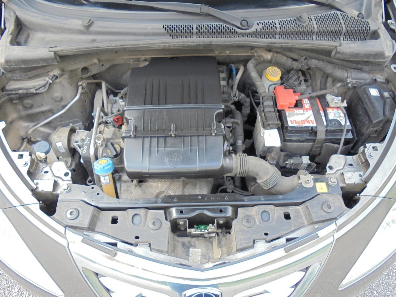 Lancia Ypsilon 1.2 GOLD 5P UNIPROPRIETARIO- NEOPATENTATI-