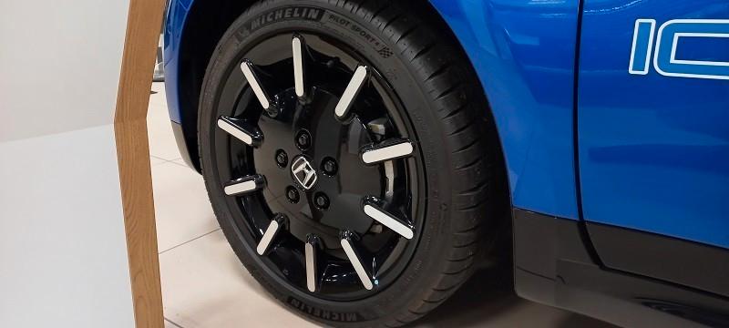 HONDA E ADVANCE 17