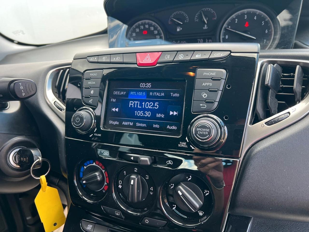 Lancia Ypsilon 1.2 69 CV 5 porte Gold