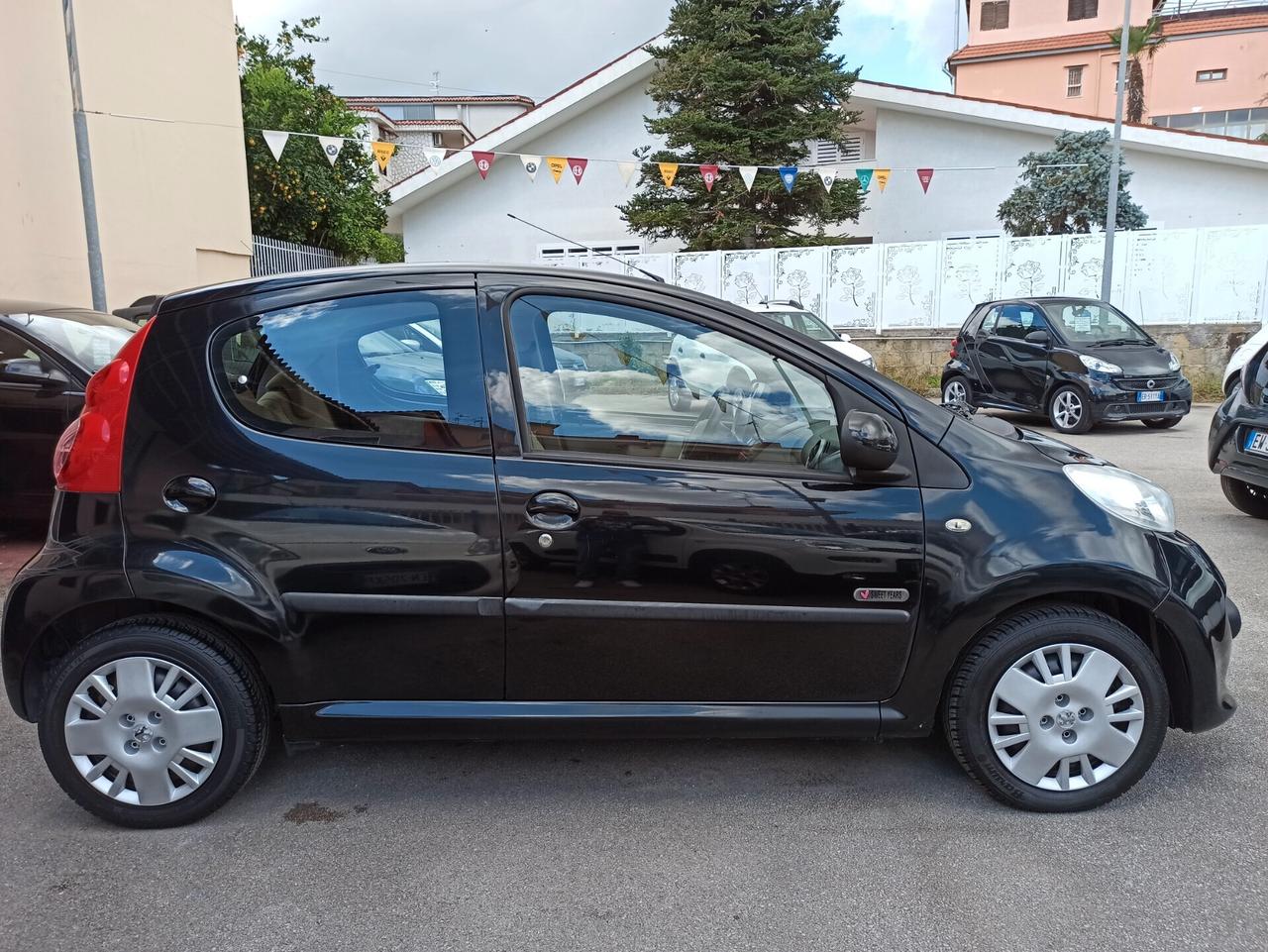 Peugeot 107 1.0 68 CV 5p. Sweet Years