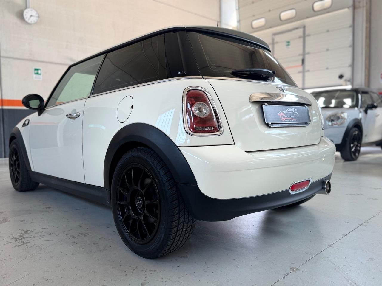 Mini 1.6 16V Cooper NEOPATENTATI
