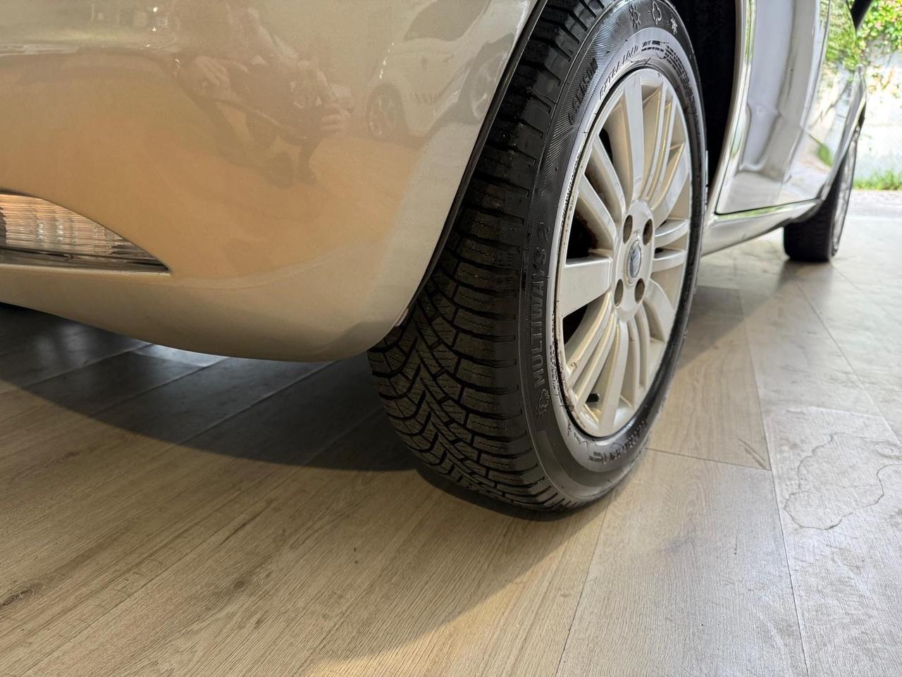 Fiat Grande Punto 1.4 Benzina X Neopatentati