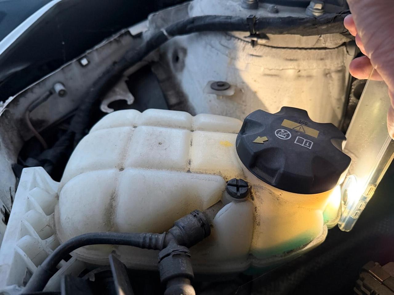 Bmw 116d 2017 5p. Urban incidentata /MARCIANTE!