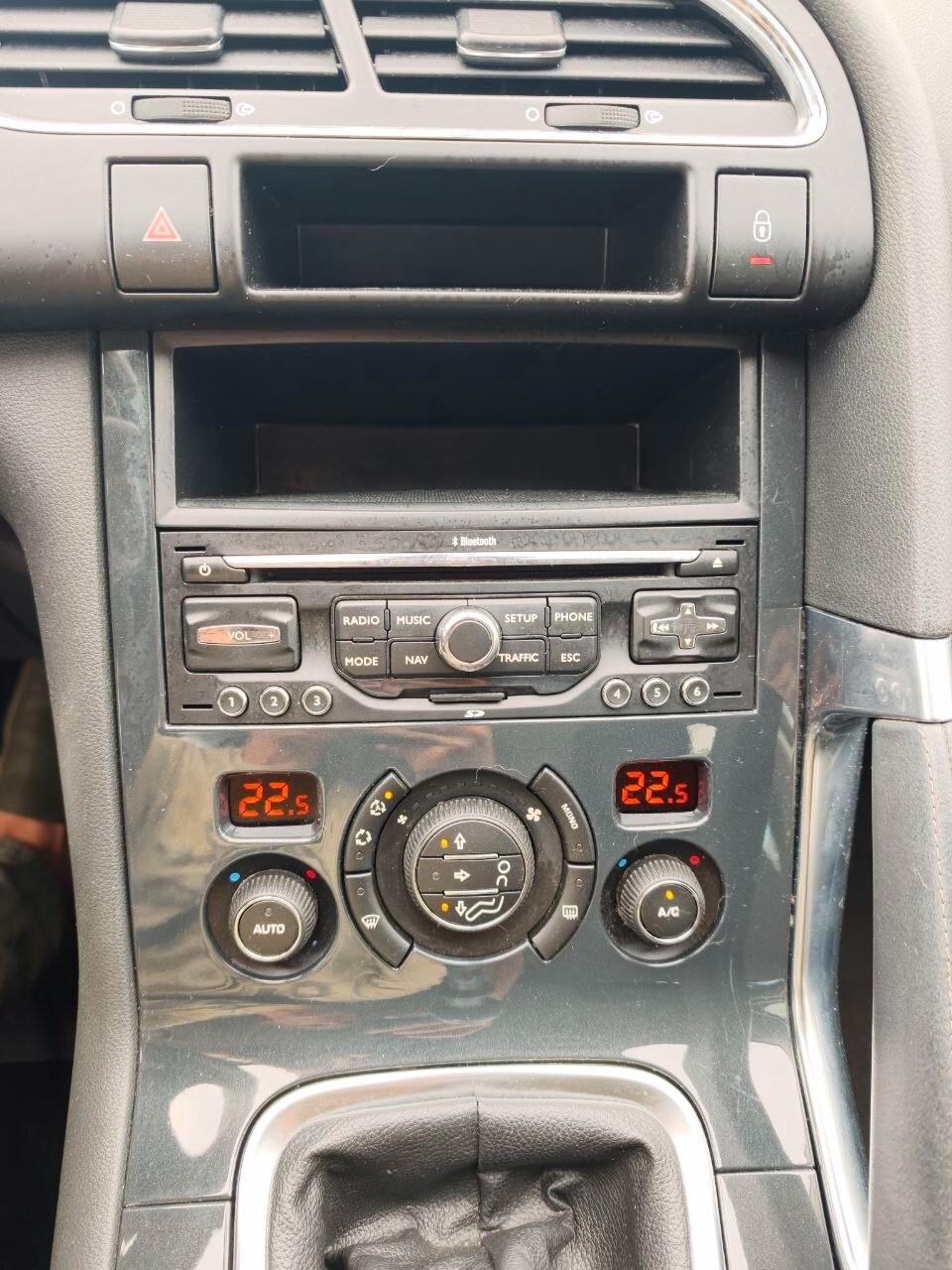 Peugeot 3008 1.6 HDi 112CV Premium