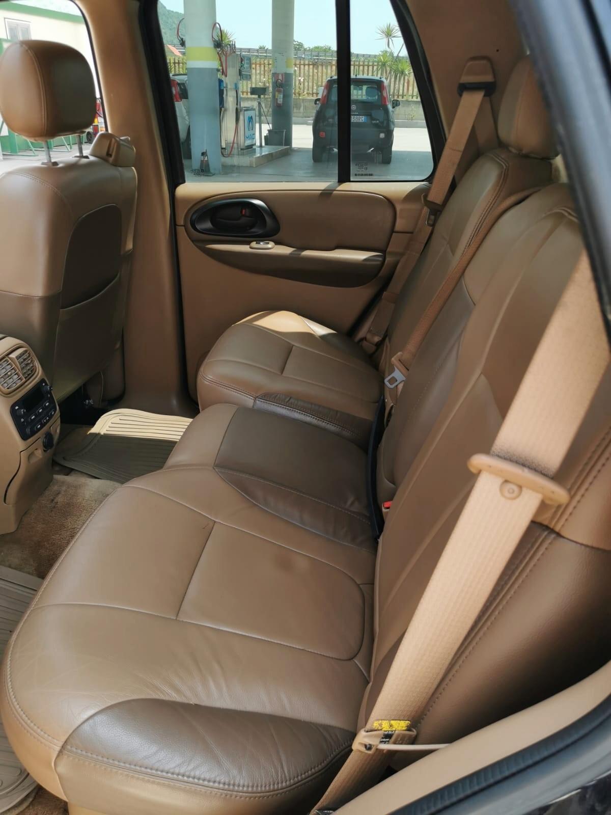Chevrolet Trailblazer 4.2 L6 LTZ Gpl Autocarro