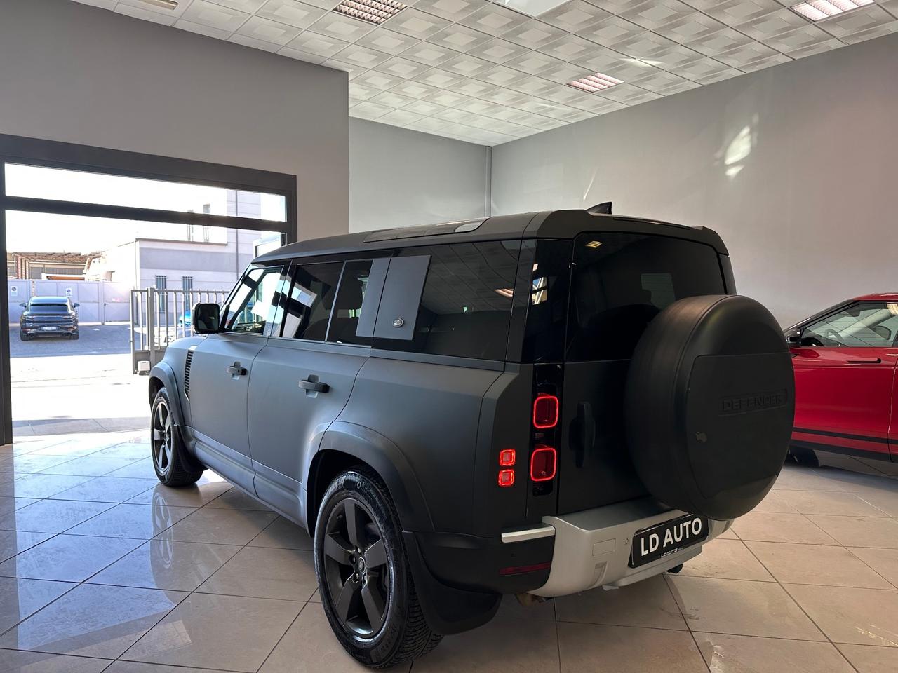Land Rover Defender 110 2.0 SD4 AWD Auto SE GANCIO TRAINO