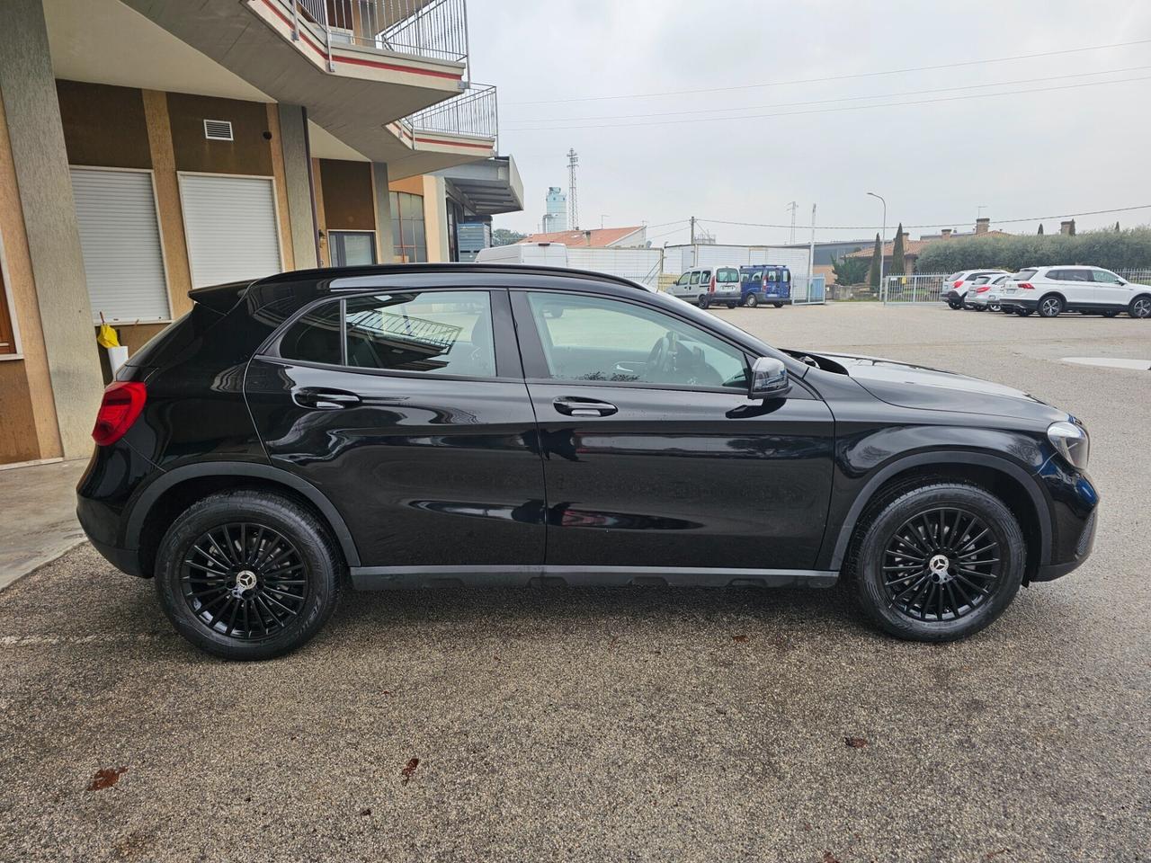 Mercedes-benz GLA 200 d Automatica