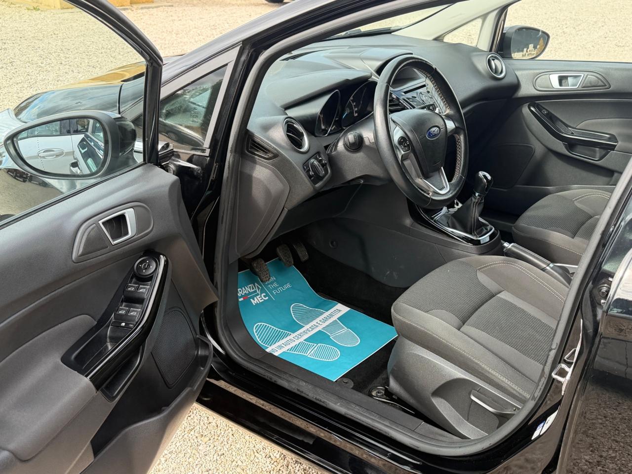 Ford Fiesta 1.5 TDCi 75CV 5 porte Titanium