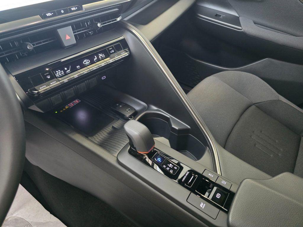 Toyota C-HR 1.8 hev Trend fwd e-cvt