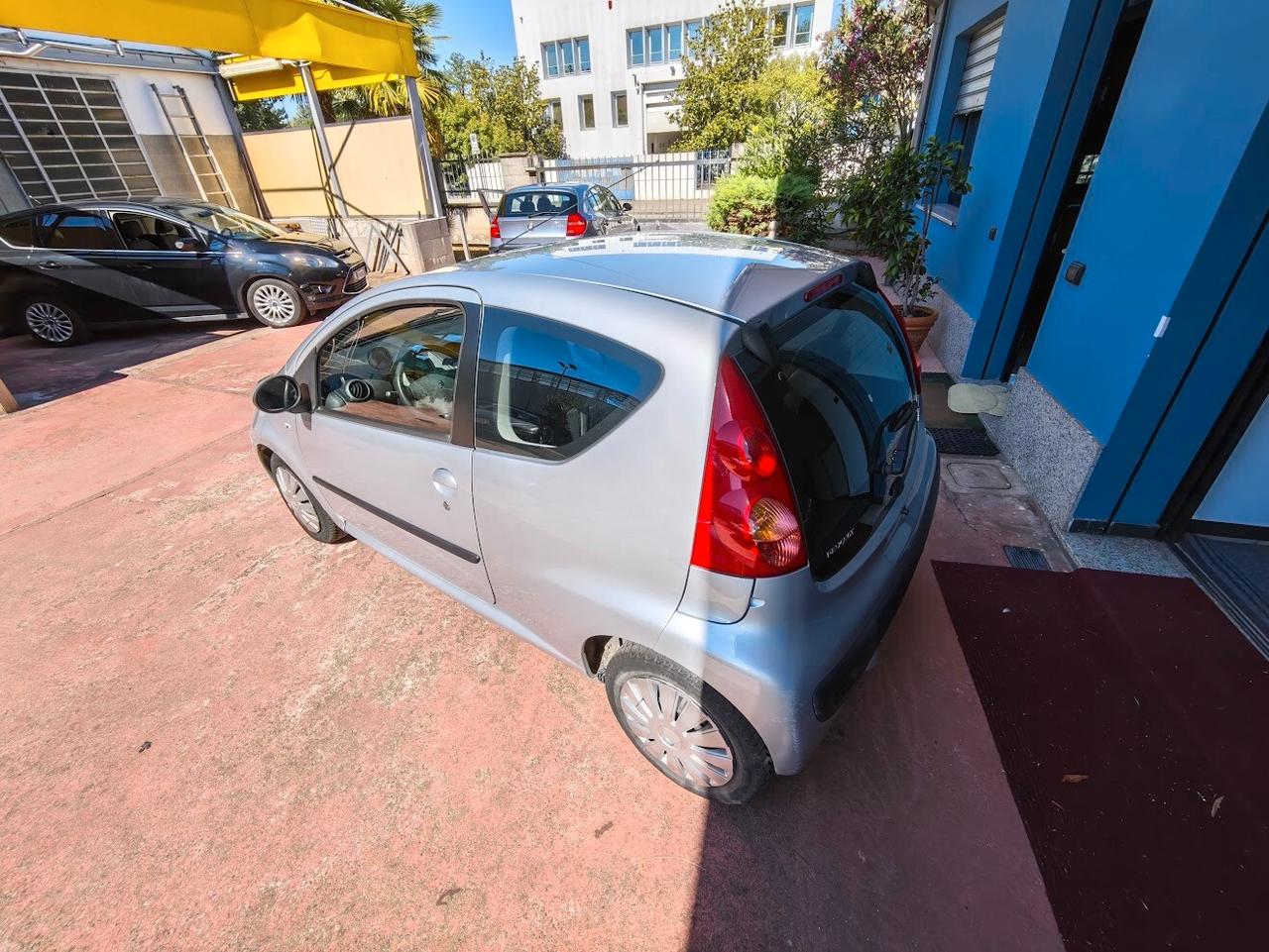 Peugeot 107 1.0 68CV UNICO P. SOLO 25MILA KM!!!!!!!!!!!!