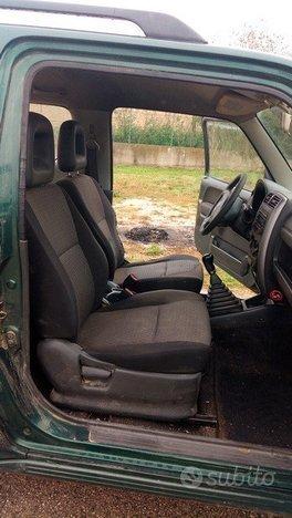 Suzuki Jimny 1.5 DDiS 65CV 4x4 JLX