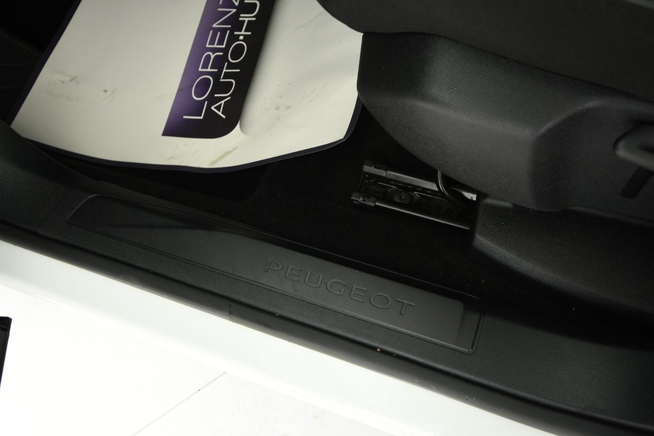 PEUGEOT 3008 1.5 bluehdi Allure Pack s&s 130cv eat8 CAMERA+APP CONNECT+C18"