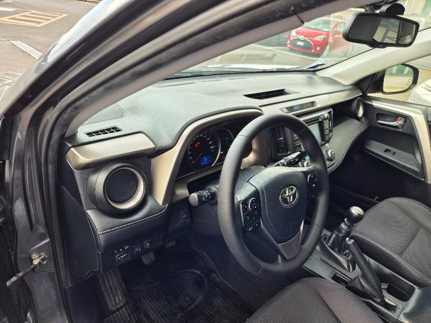 Toyota RAV 4 RAV4 2.0 D-4D 2WD Style