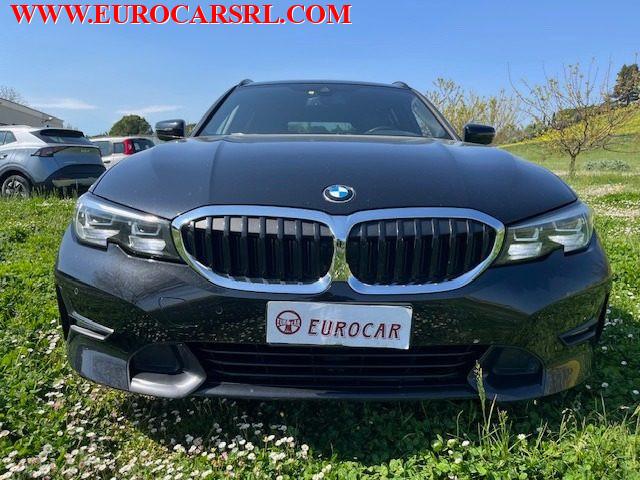 BMW 318 d 48V Touring Sport + Gancio Traino