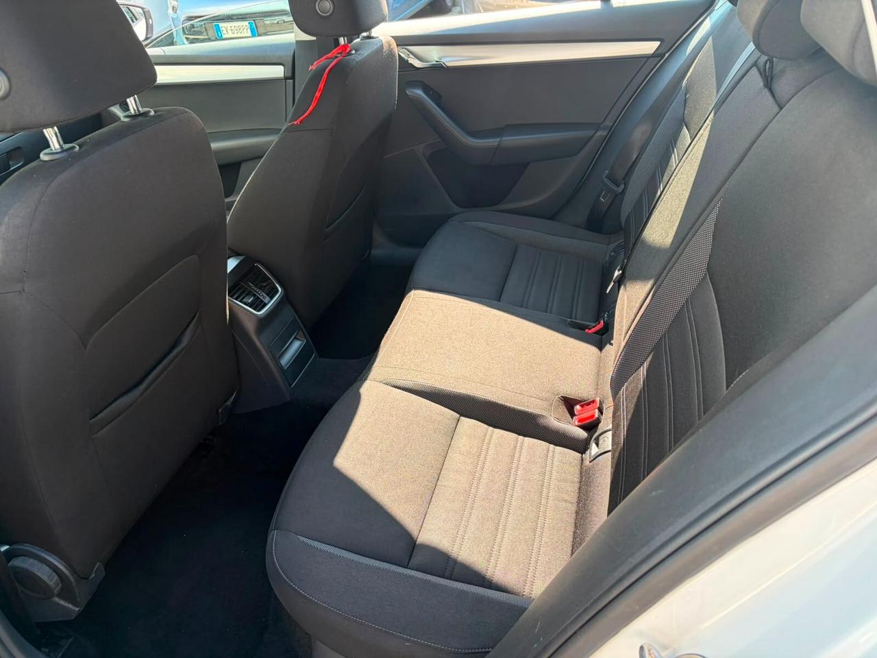 Skoda Octavia 1.6 TDI CR 115 CV DSG Wagon Executive