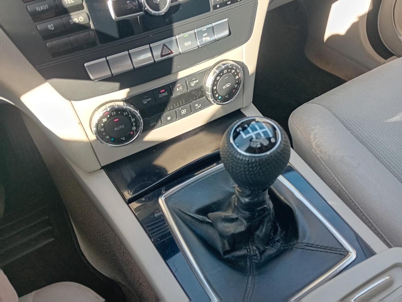 Mercedes-benz C 200 CDI BlueEFFICIENCY Avantgarde