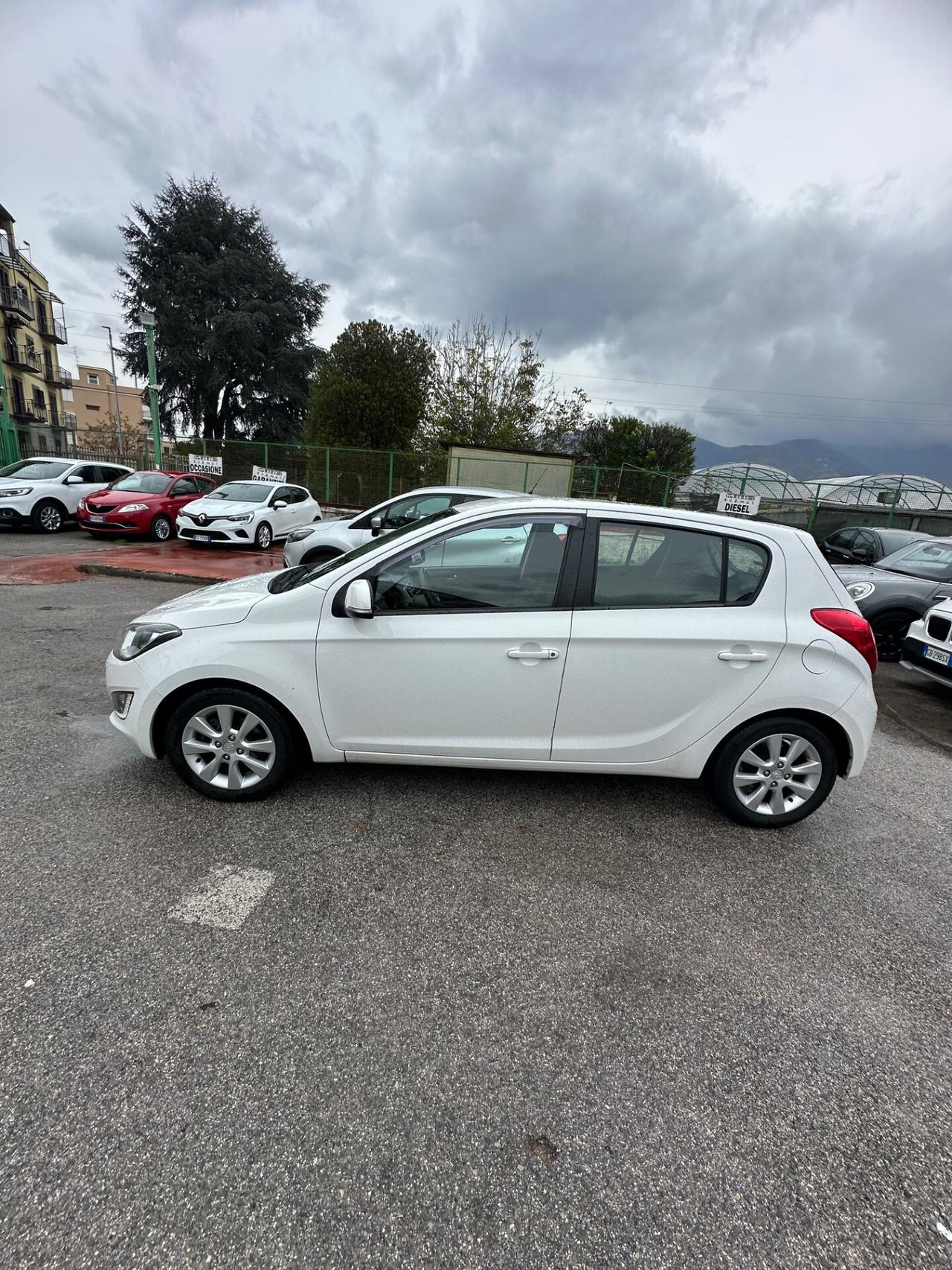 Hyundai i20 1.2 5p. BlueDrive GPL Sound Edition