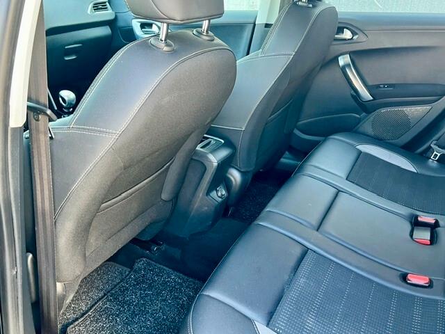 Peugeot 2008 1.6 BlueHDi 120 cv diesel - 2016