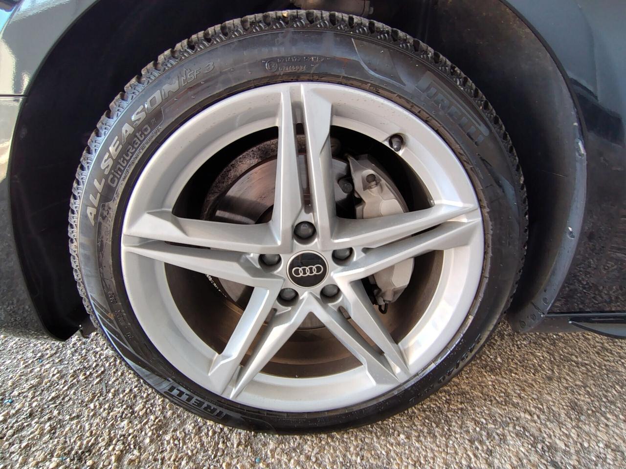 Audi A4 Avant 40 TDI quattro S tronic line edition