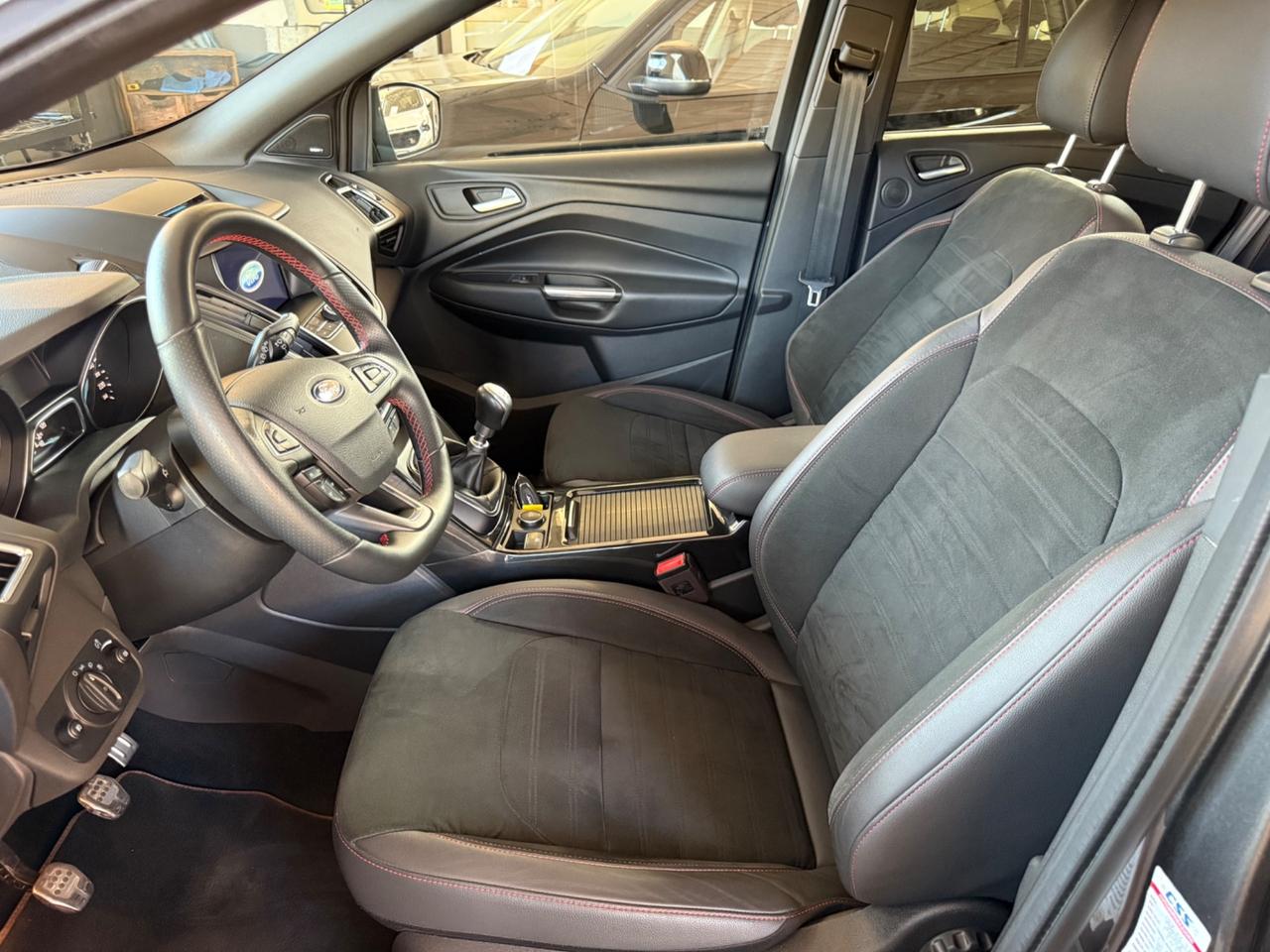 Ford Kuga 1.5 EcoBoost 120 CV S&S 2WD ST-Line