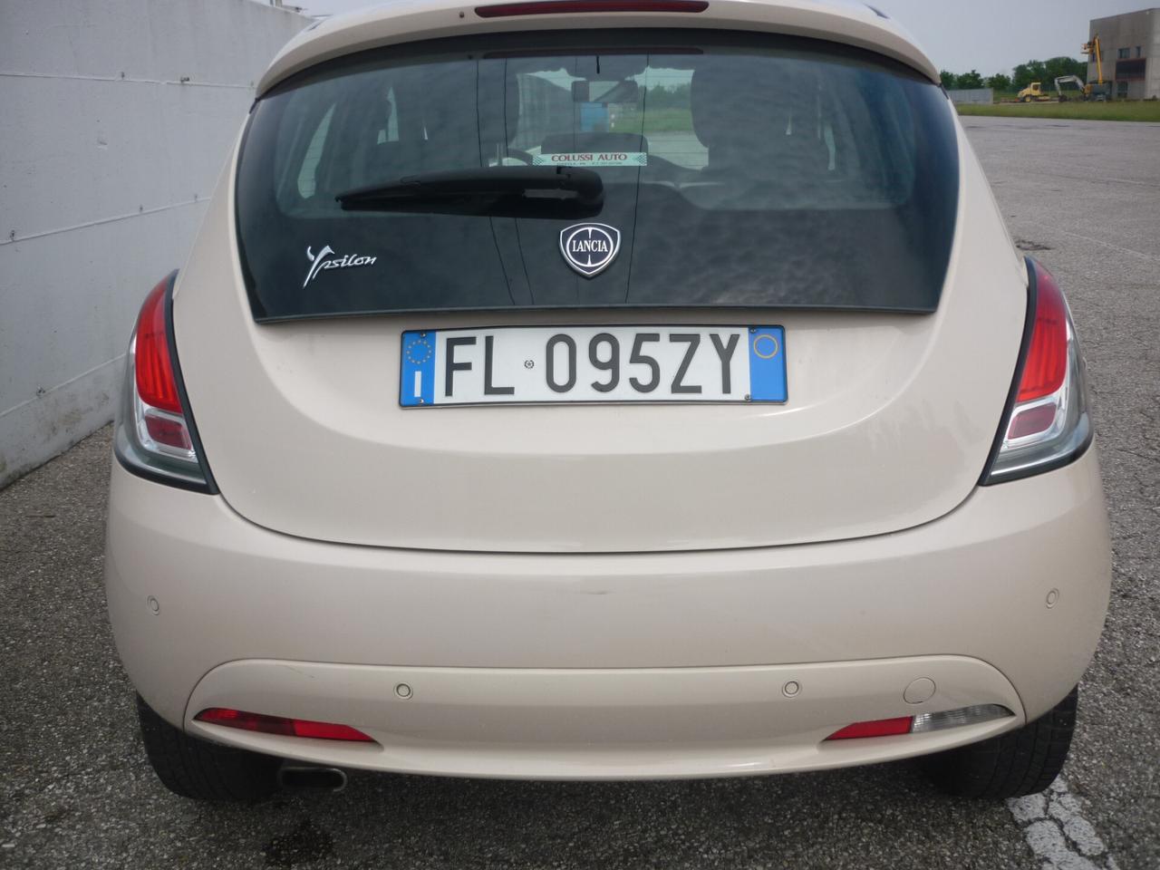 Lancia Ypsilon 1.2 69 CV 5 porte Gold