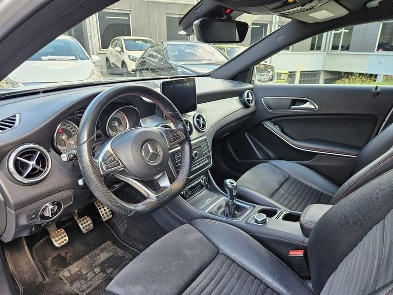 Mercedes-Benz GLA GLA 200 Premium