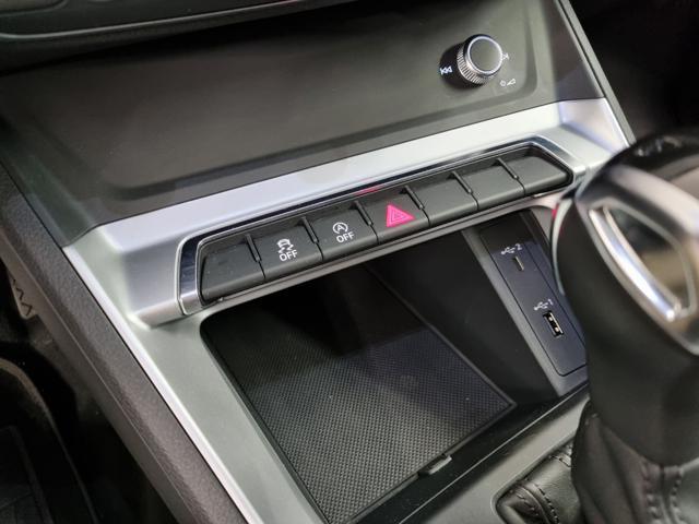 AUDI Q3 35 TFSI S tronic