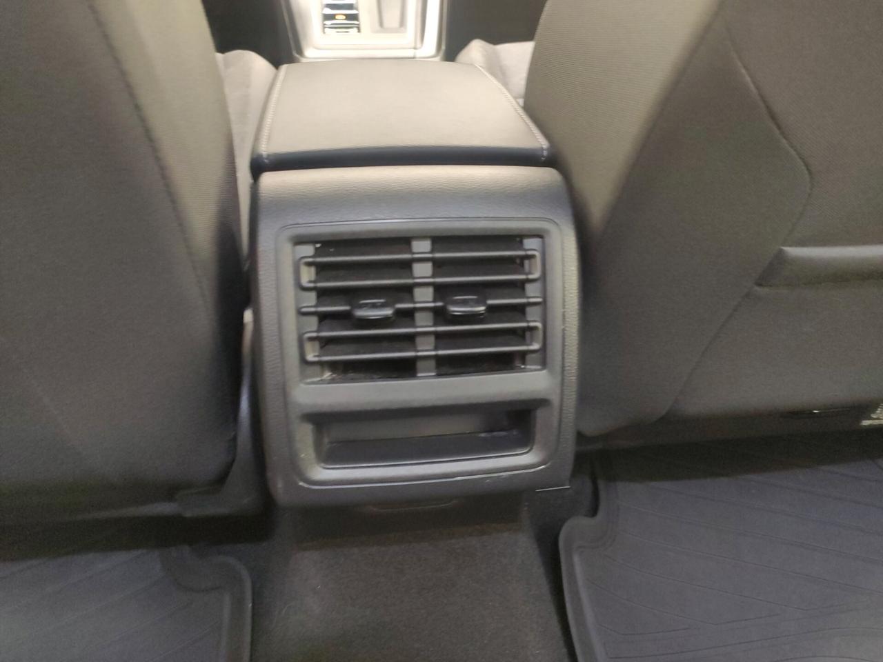 Volkswagen Golf 1.0 eTSI EVO DSG Life