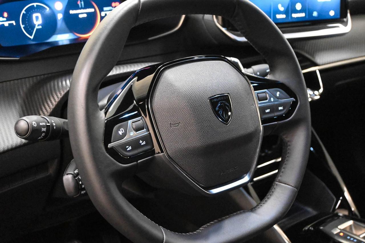 PEUGEOT 2008 2ª serie 2008 PureTech 130 S&S EA...